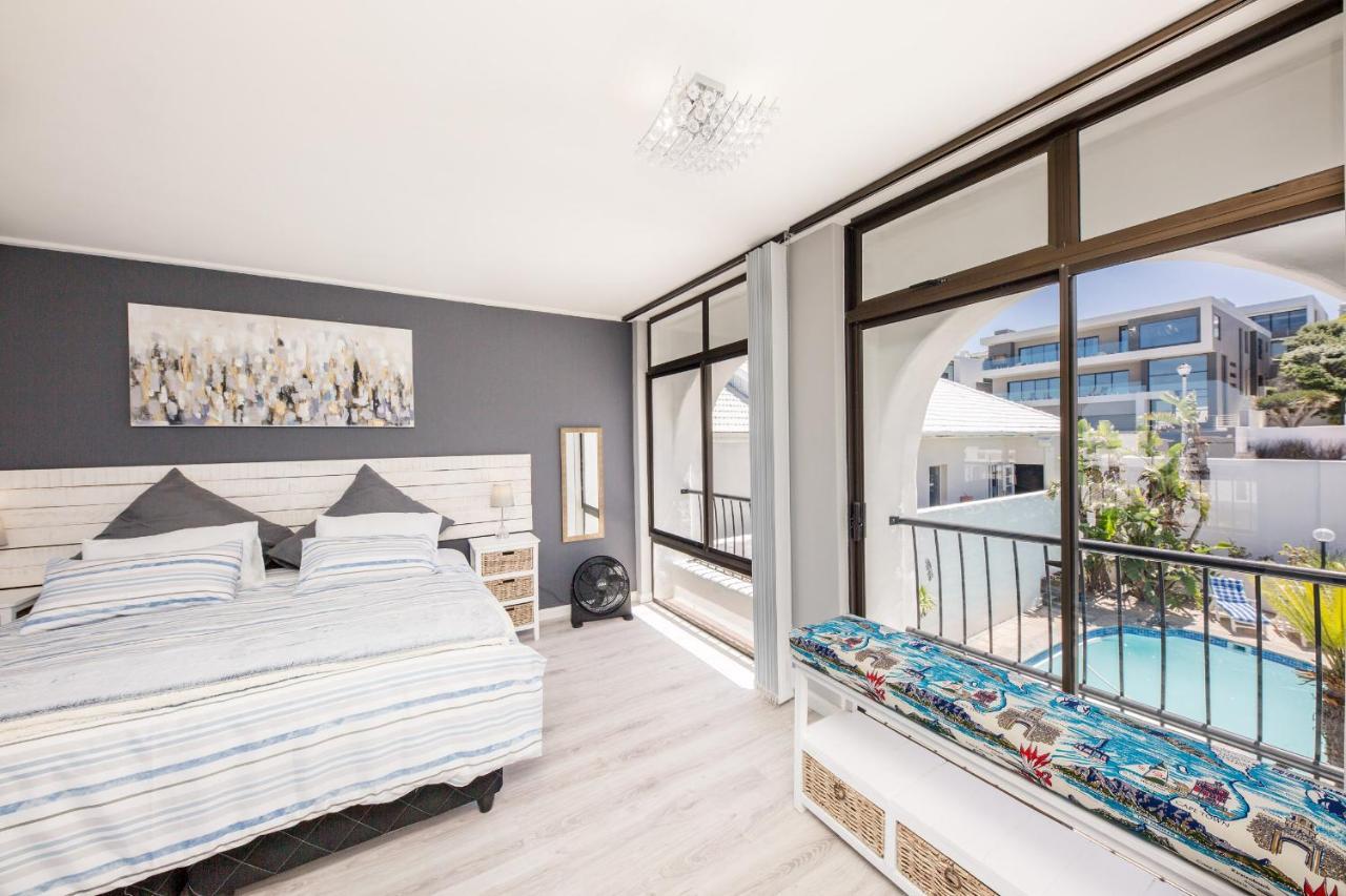 Big Blue Accommodation Bloubergstrand Exterior foto