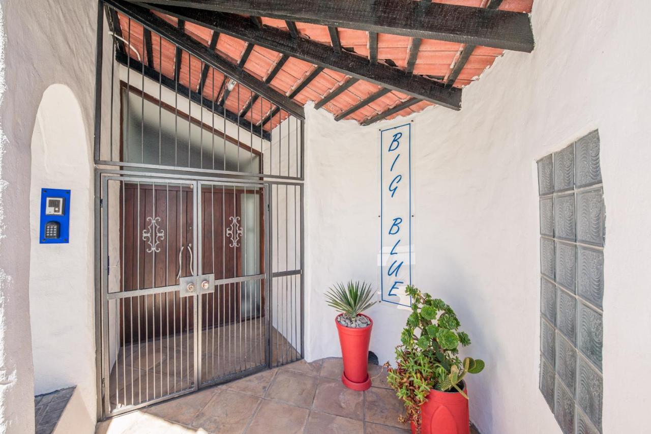 Big Blue Accommodation Bloubergstrand Exterior foto